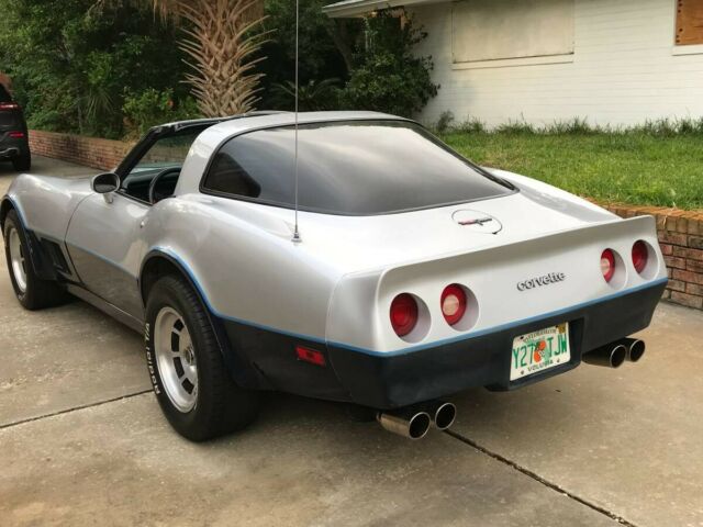 1981 Chevrolet Corvette - photo 8