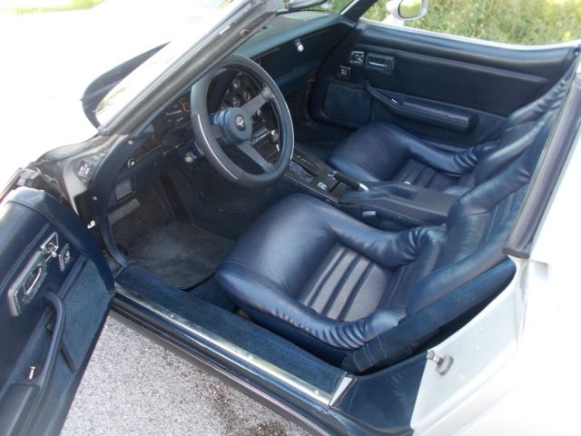 1981 Chevrolet Corvette CORVETTE - photo 4