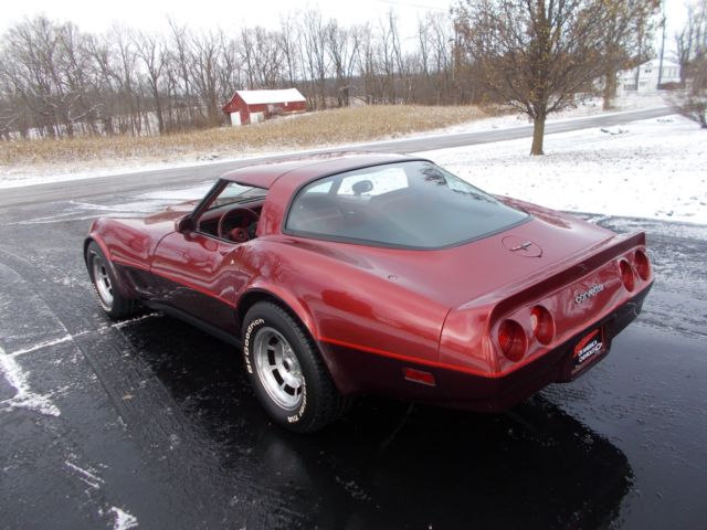 1981 Chevrolet Corvette BURGUNDY - photo 4