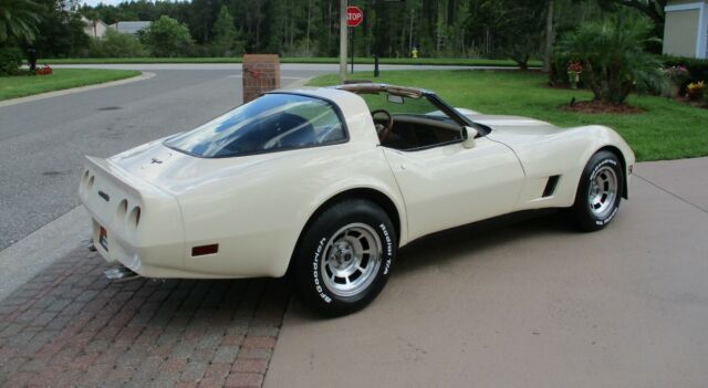 1981 Chevrolet Corvette - photo 4