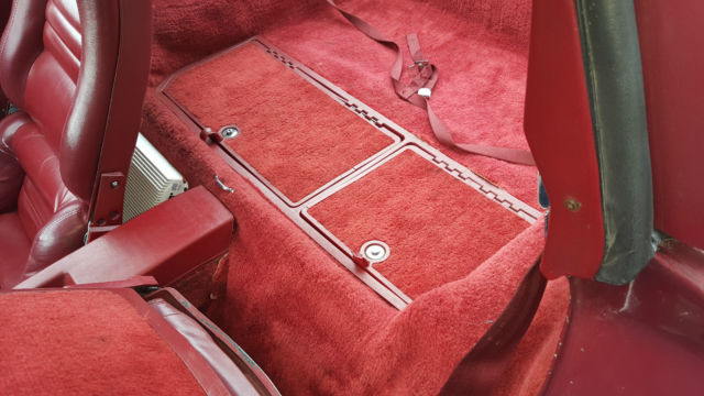 1981 Chevrolet Corvette AFTERMARKET STEREO AMP & LOADED W/ OPTIONS - photo 11
