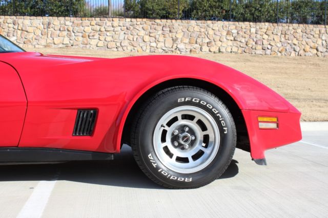 1981 Chevrolet Corvette - photo 10