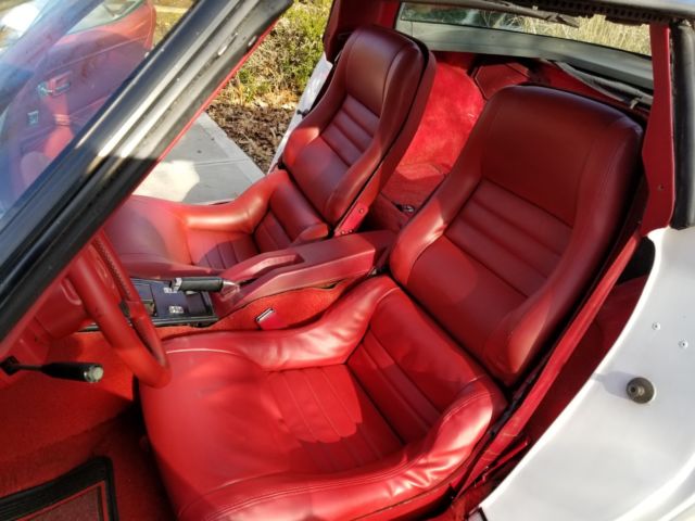 1981 Chevrolet Corvette T-TOPS - photo 9