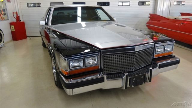 1981 Cadillac Fleetwood CUSTOM - photo 3