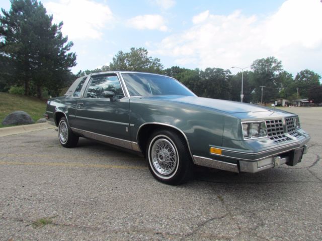 1981 Oldsmobile Cutlass Brougham 2 Door Coupe - photo 8