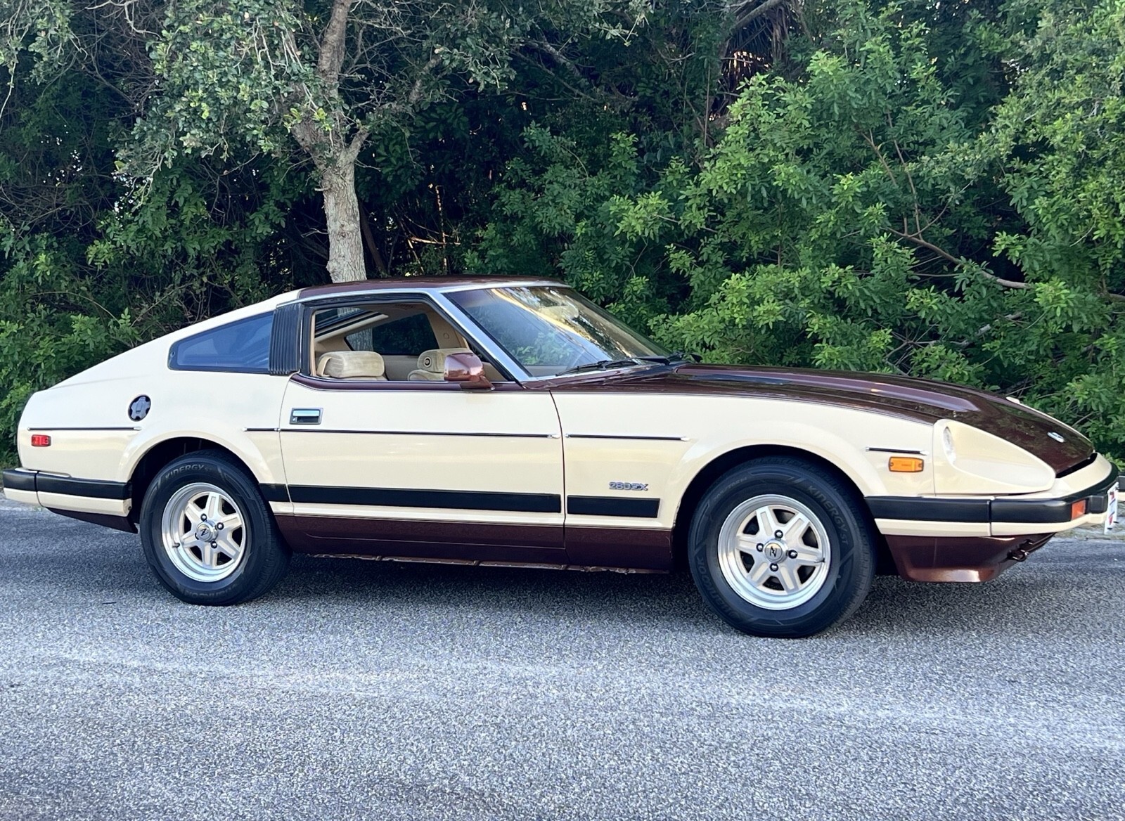 1981 Datsun 280 ZX - photo 2