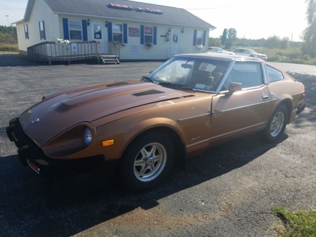 1981 Datsun 280 zx RUNS GOOD needs full restoration CLASSIC VINTAGE Collectible 1981 Datsun Z-Series Glass t-tops