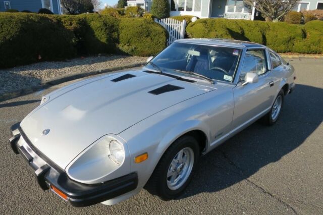 1981 DATSUN 280ZX COUPE GRAND LUXURY 10,000 ORIGINAL MILES !!!!!! 1981 Datsun Z-Series --