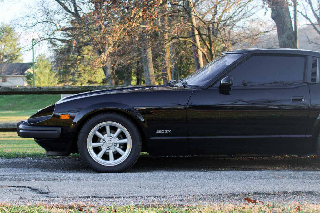 1981 Datsun Z-Series 280ZX Deluxe - photo 4