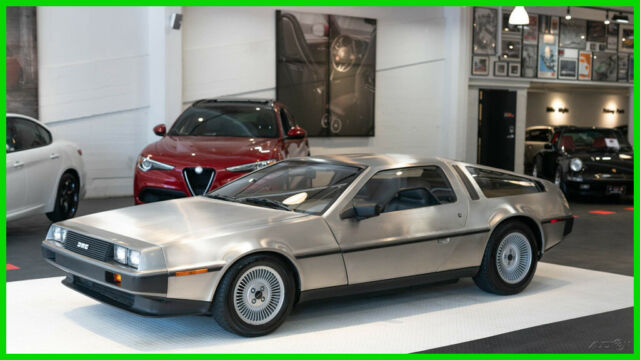 1981 DeLorean DMC-12
