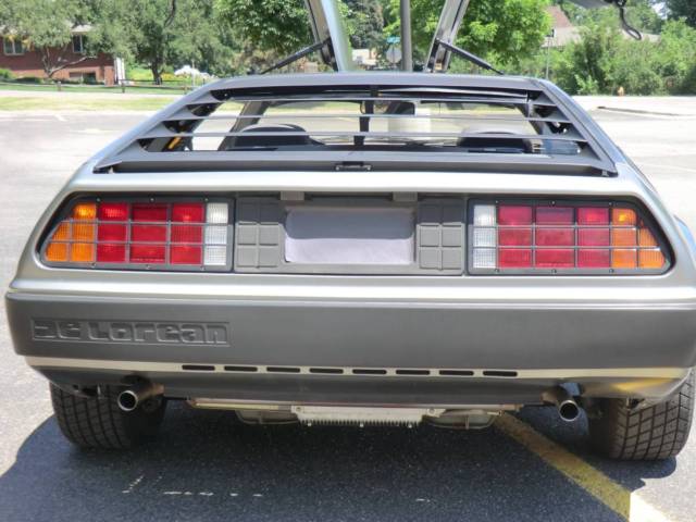 1981 DeLorean DMC-12 - photo 11