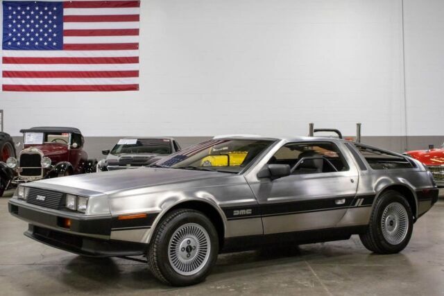 1981 DeLorean DMC-12 1965 Miles Silver 2.8L V6 Automatic 1981 DeLorean DMC-12