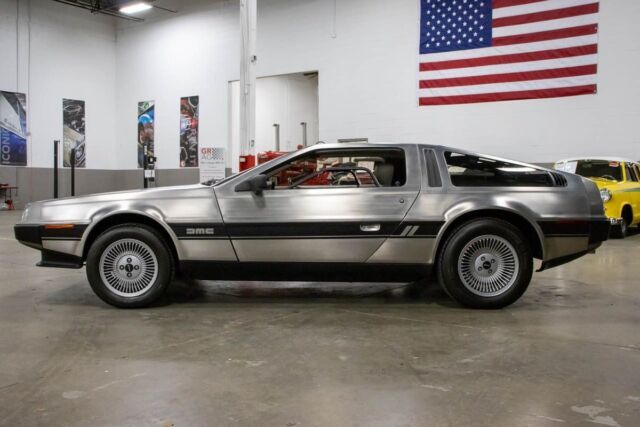 1981 DeLorean DMC-12 - photo 3