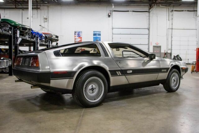 1981 DeLorean DMC-12 - photo 6