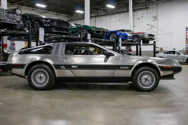 1981 DeLorean DMC-12 - photo 7