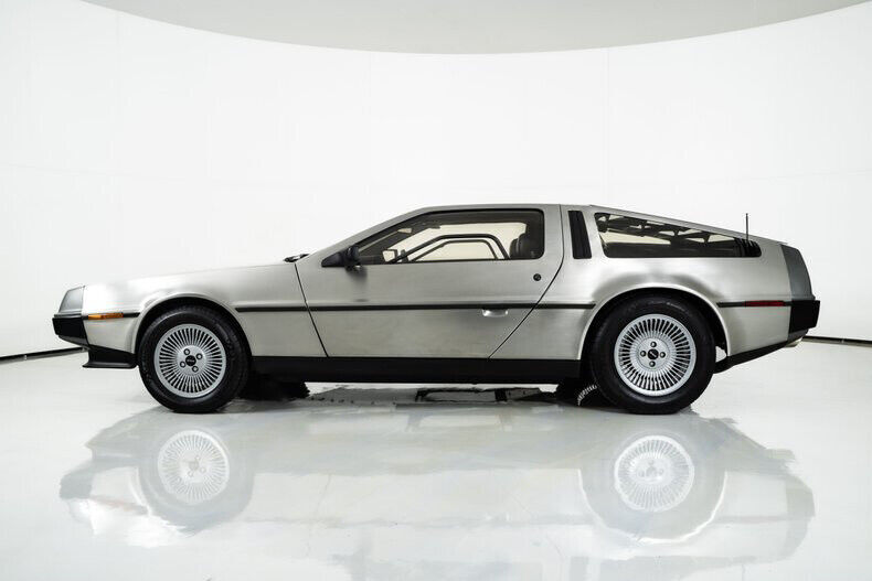 1981 DeLorean DMC-12 - photo 6