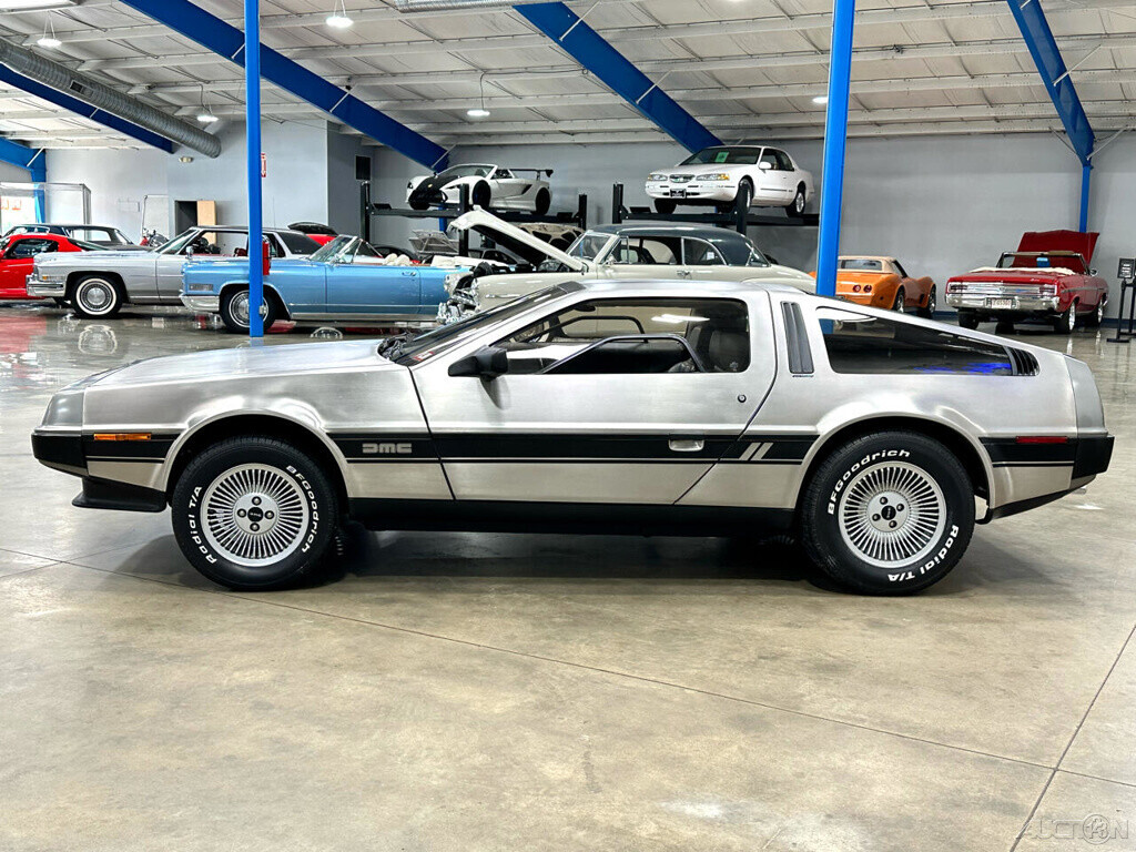 1981 DeLorean DMC-12 - photo 4