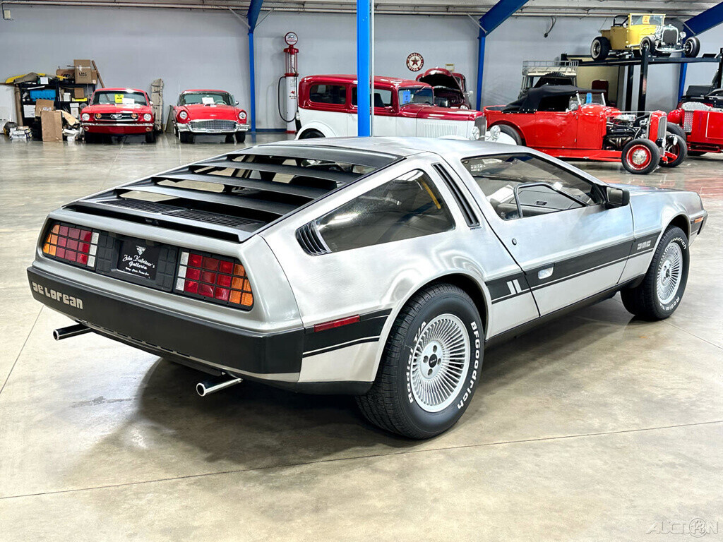 1981 DeLorean DMC-12 - photo 7
