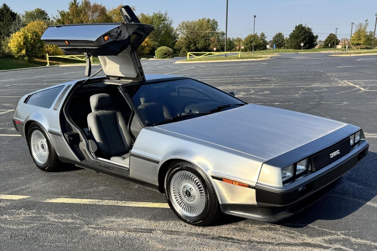 1981 DeLorean DMC-12 - photo 7