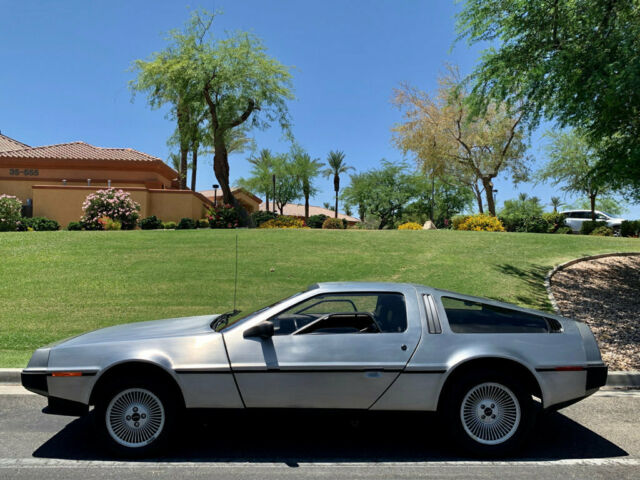 1981 DeLorean DMC-12 NO RESERVE - photo 2