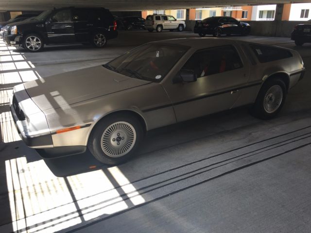 1981 DeLorean DMC-12 Automatic 1981 DeLorean DMC-12