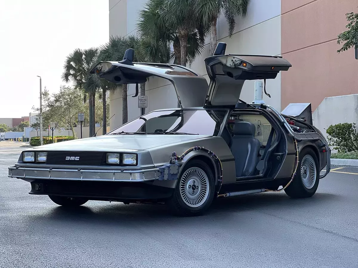 1981 Delorean DMC 12 Back to the Future 1981 Delorean DMC-12 Back to the Future