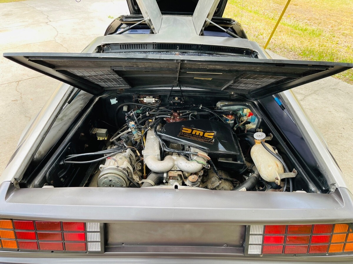 1981 DeLorean DMC 12 - photo 11