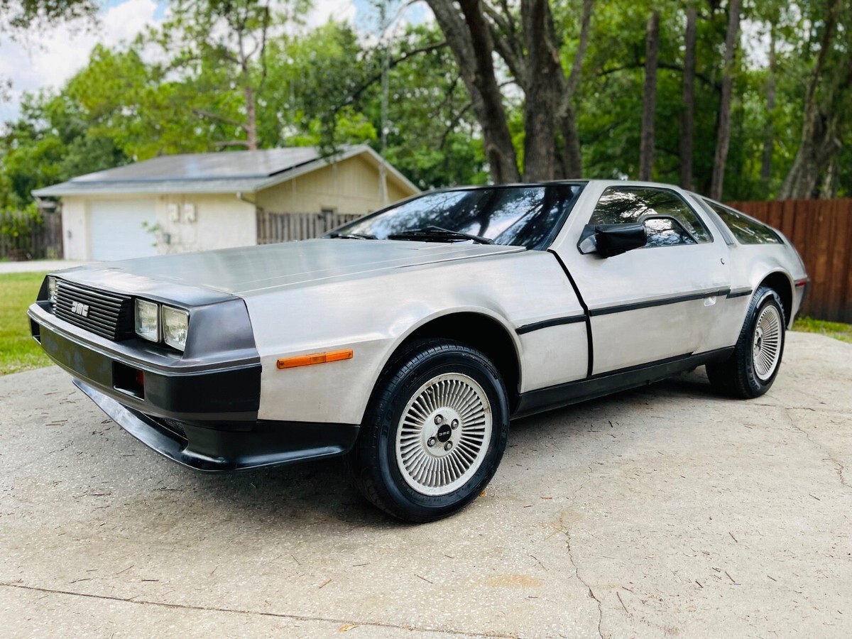 1981 DeLorean DMC 12 - photo 2