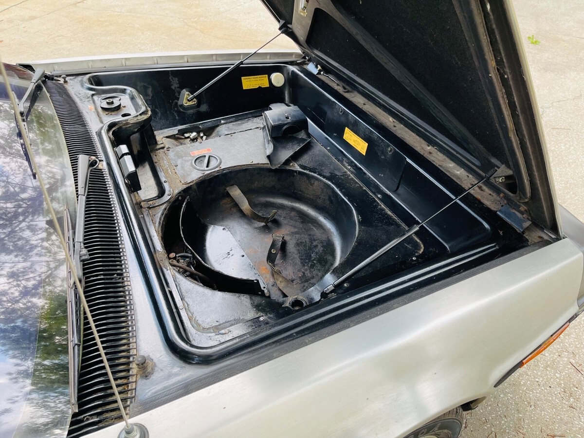 1981 DeLorean DMC 12 - photo 9