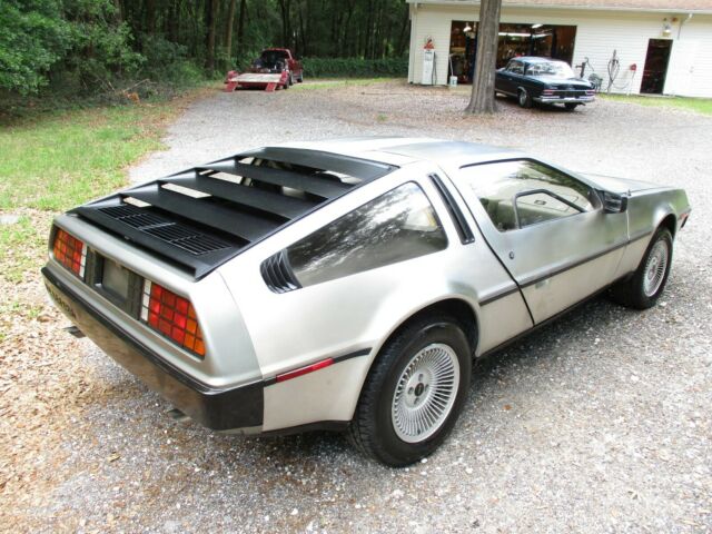 1981 DeLorean DMC - photo 9