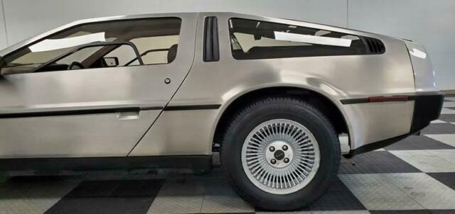 1981 DeLorean DMC-12 Base 2dr Coupe - photo 5