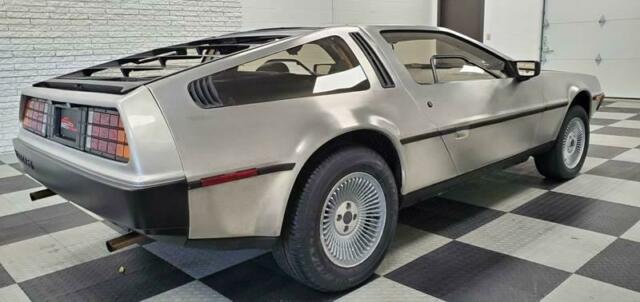 1981 DeLorean DMC-12 Base 2dr Coupe - photo 9