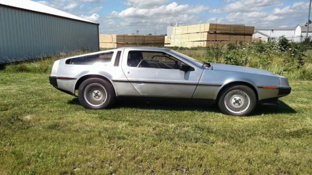 1981 DeLorean DMC 12 Base Coupe 2-Door 2.9L 1981 DeLorean DMC 12