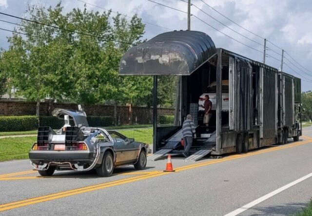 1981 DeLorean DMC-12 - photo 9