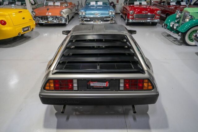 1981 DeLorean DMC-12 - photo 10