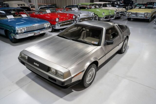 1981 DeLorean DMC-12 - photo 5