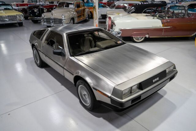1981 DeLorean DMC-12 - photo 7