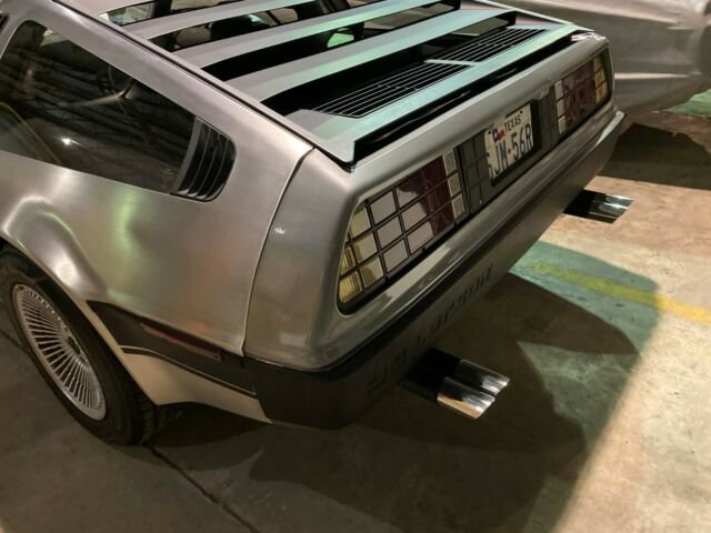 1981 DeLorean DMC-12 - photo 12
