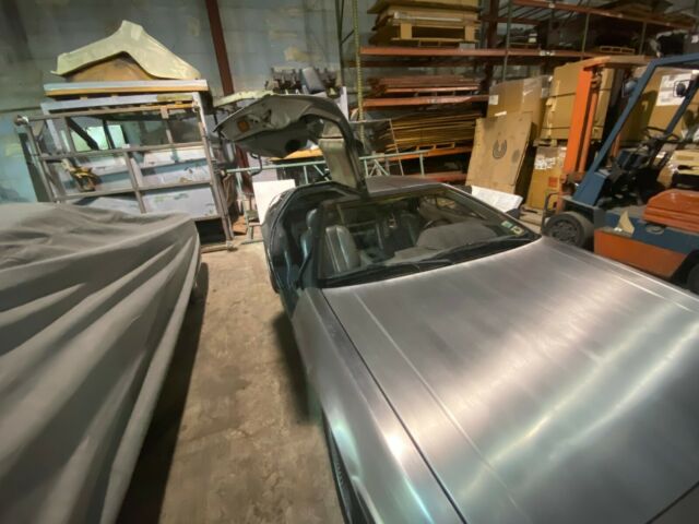 1981 DeLorean DMC-12 - photo 4