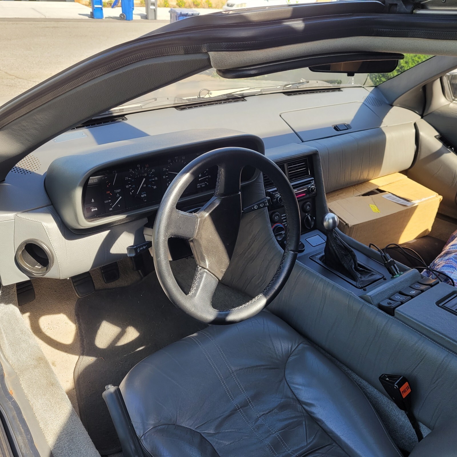 1981 DeLorean DMC-12 - photo 7