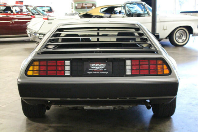 1981 DeLorean DMC-12 Gullwing No trim field - photo 12