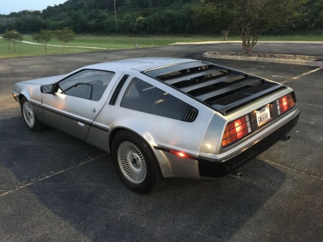 1981 DeLorean DMC-12 - photo 12