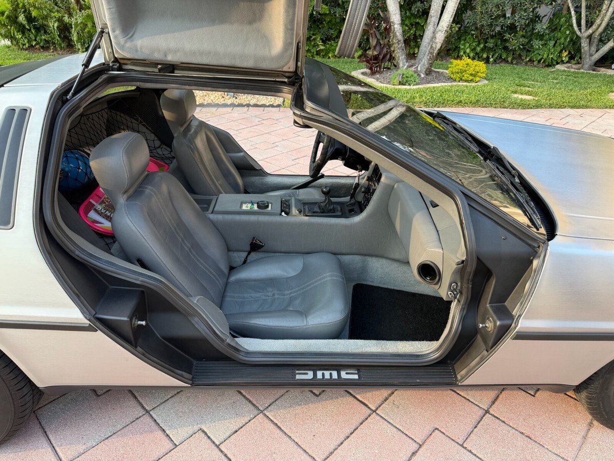1981 DeLorean - photo 6