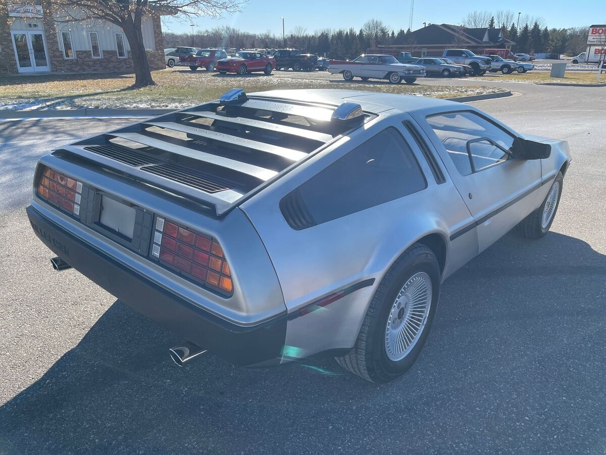 1981 DeLorean DMC-12 - photo 4