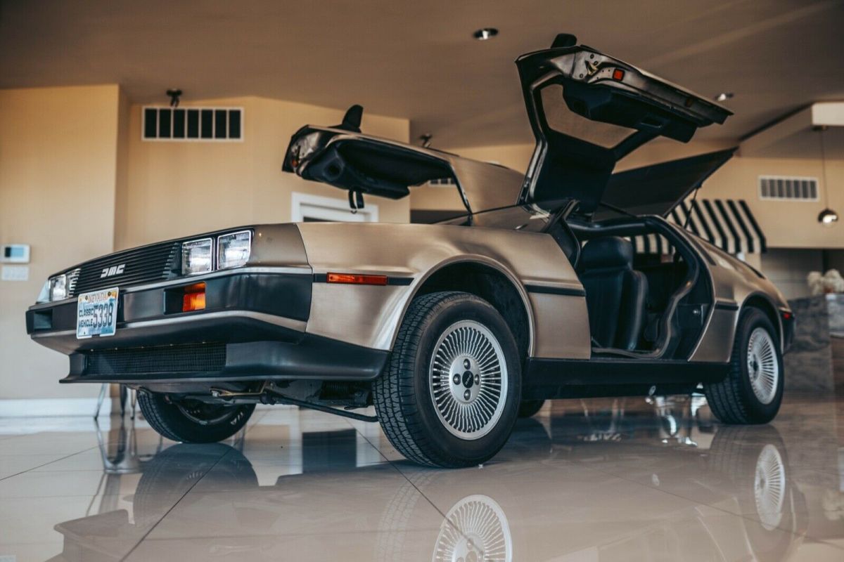 1981 DeLOREAN DMC-12 . ONE OWNER . NO RESERVE . 11K MILES . ORIGINAL STICKER 1981 DeLorean