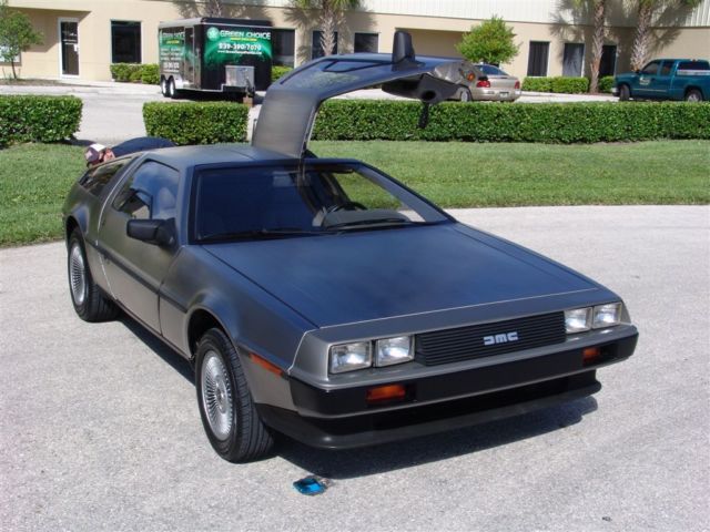 1981 DeLorean DMC-12 Professionally Restored at DMC Florida ABSOLUTELY PRISTINE 1981 DeLorean DMC-12