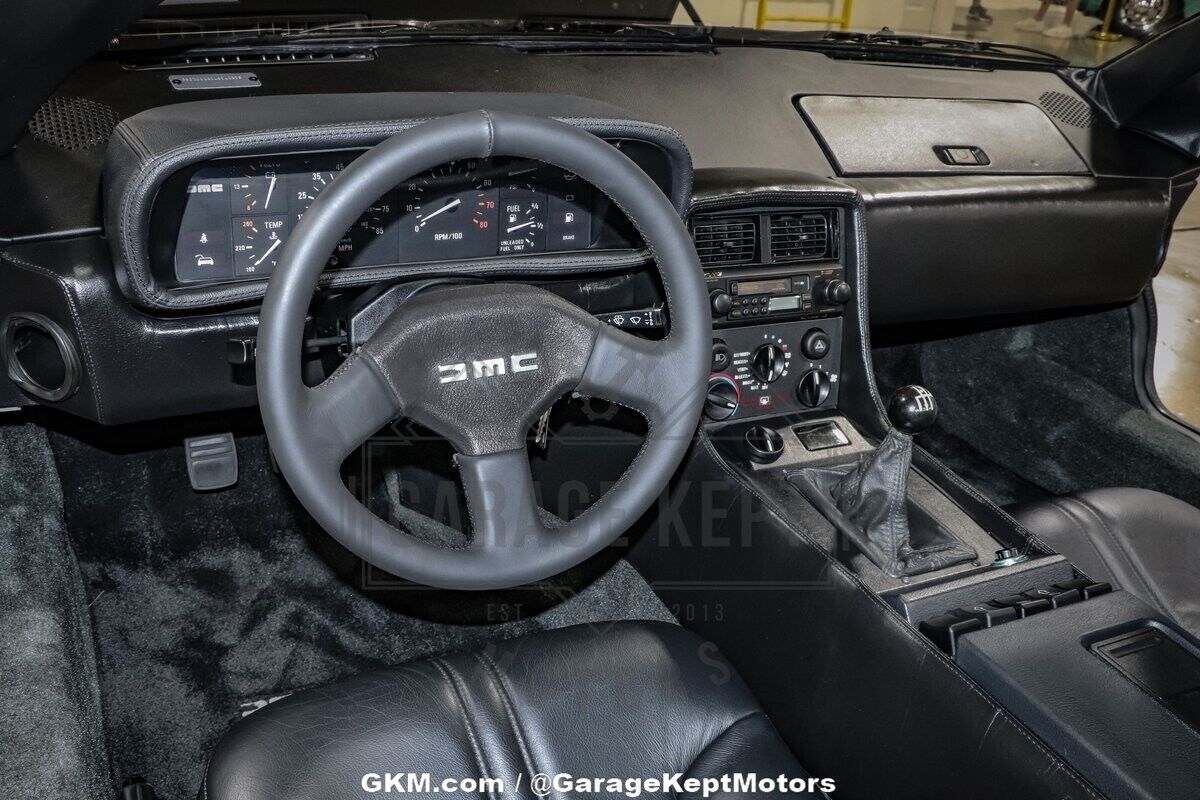 1981 DeLorean DMC-12 - photo 4