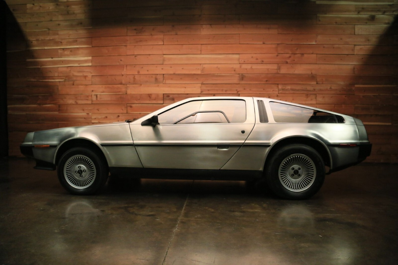 1981 DeLorean - photo 9