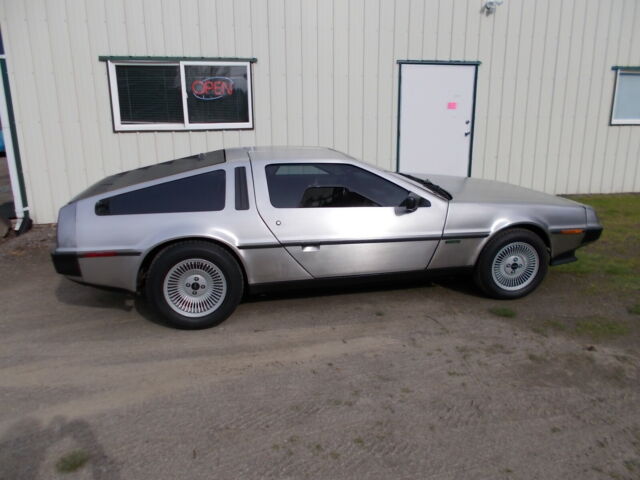 1981 DeLorean DMC-12 - photo 2
