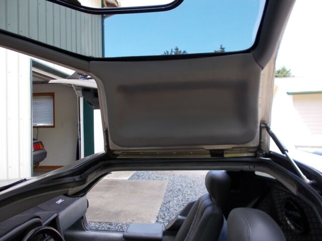 1981 DeLorean DMC-12 - photo 9